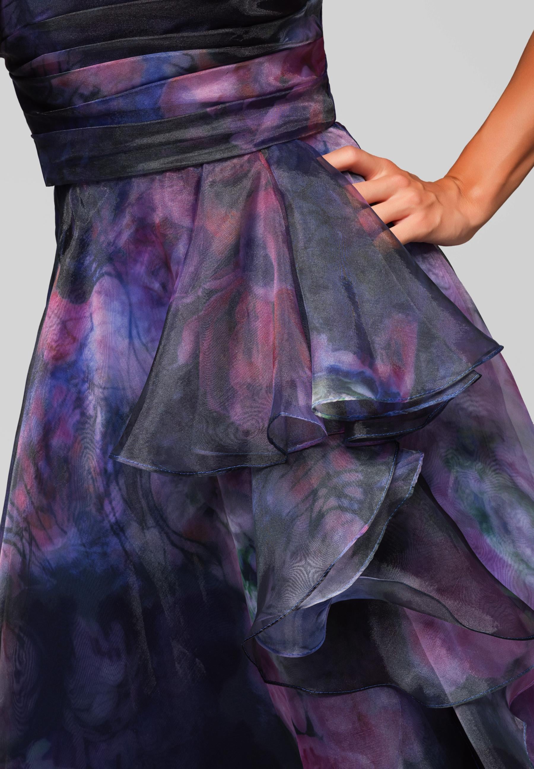 Blaues Maxi-Abendkleid mit Print — 7