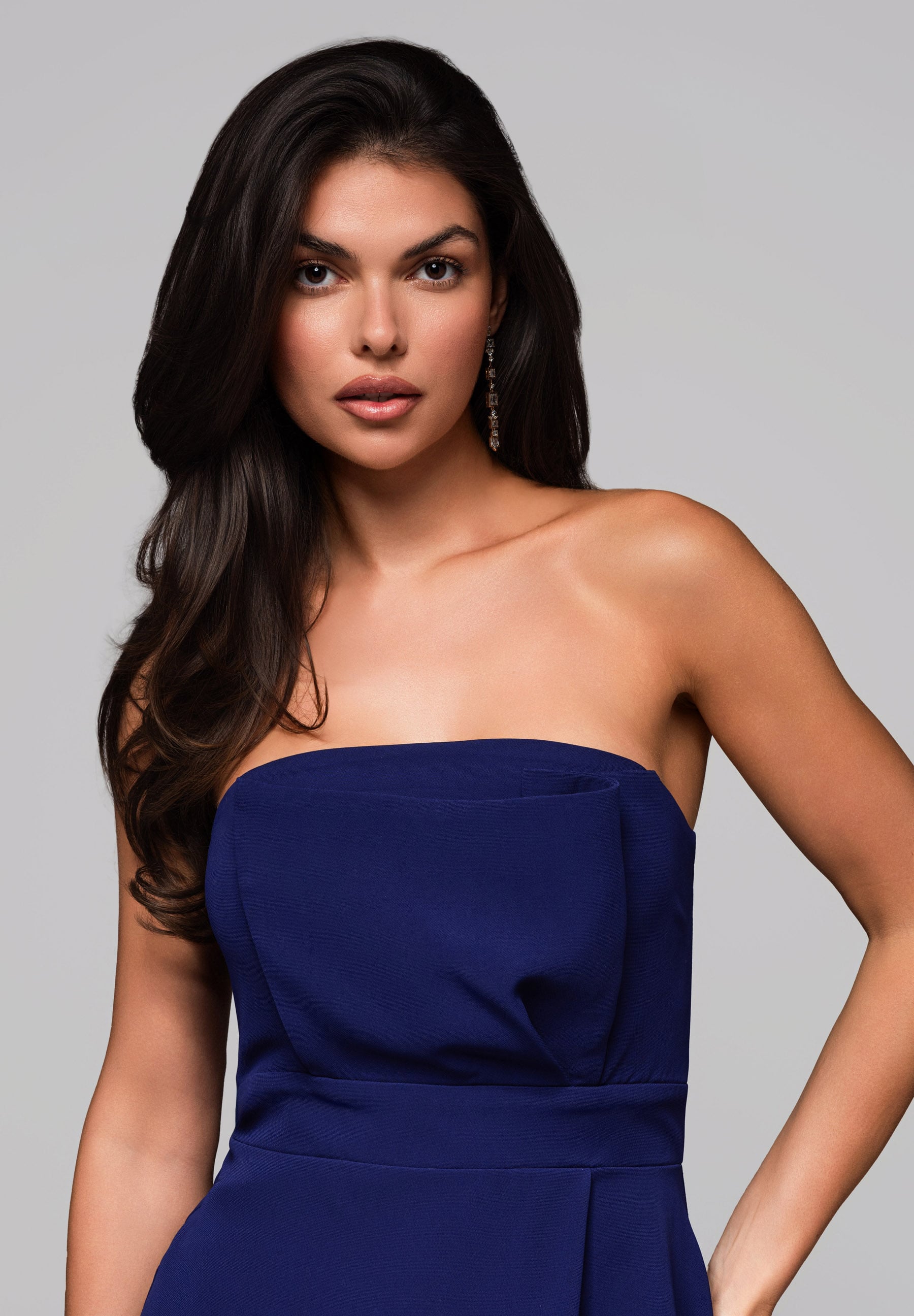 Marineblaues Maxi-Abendkleid mit geradem Ausschnitt — 3