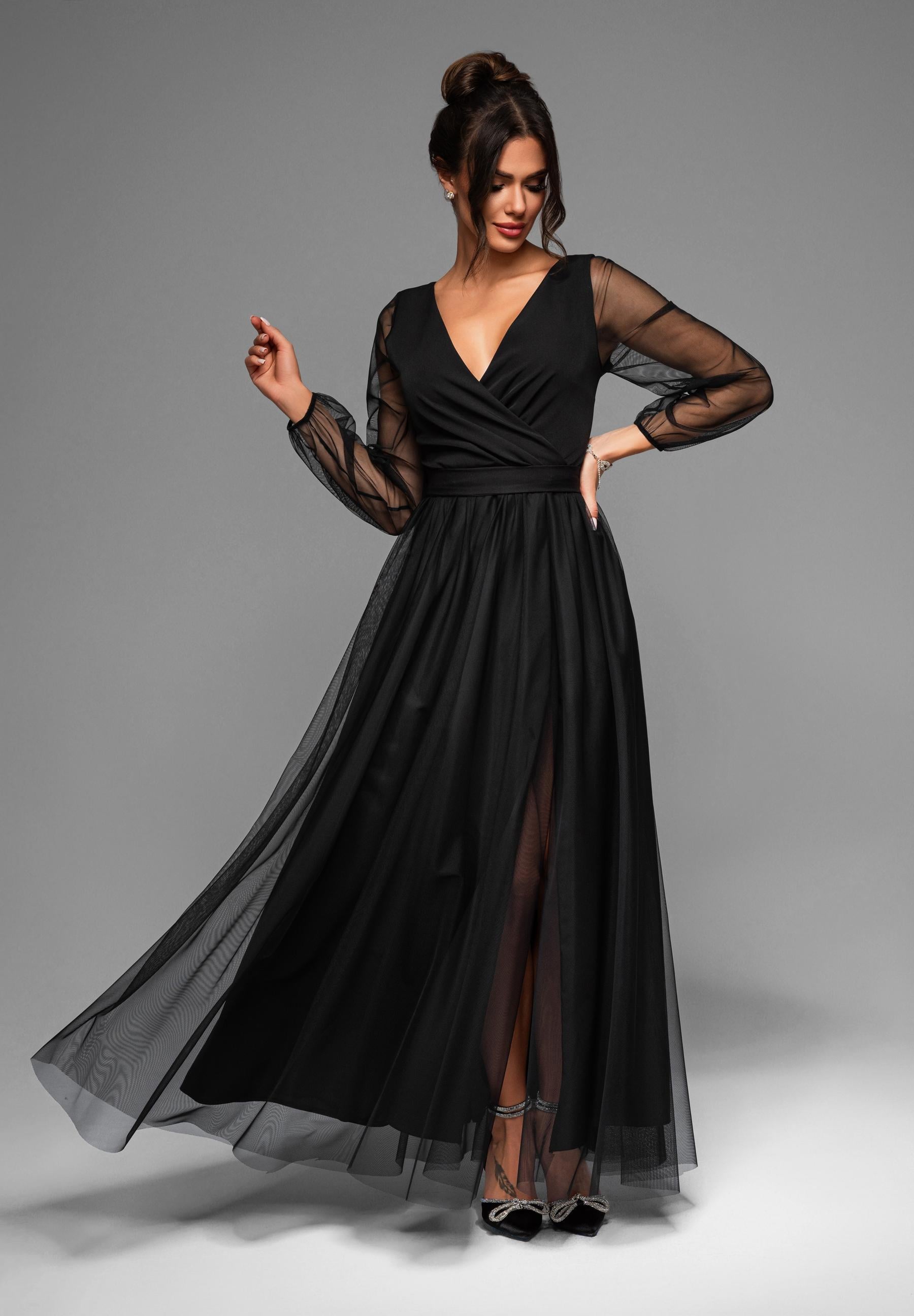 Schwarzes Maxi-Abendkleid aus Tüll — 2