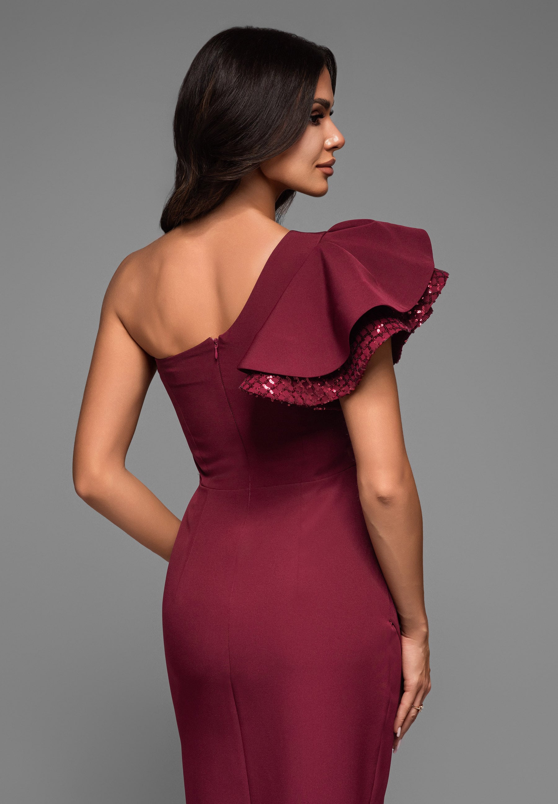 Dunkelrotes Maxi-Abendkleid — 6