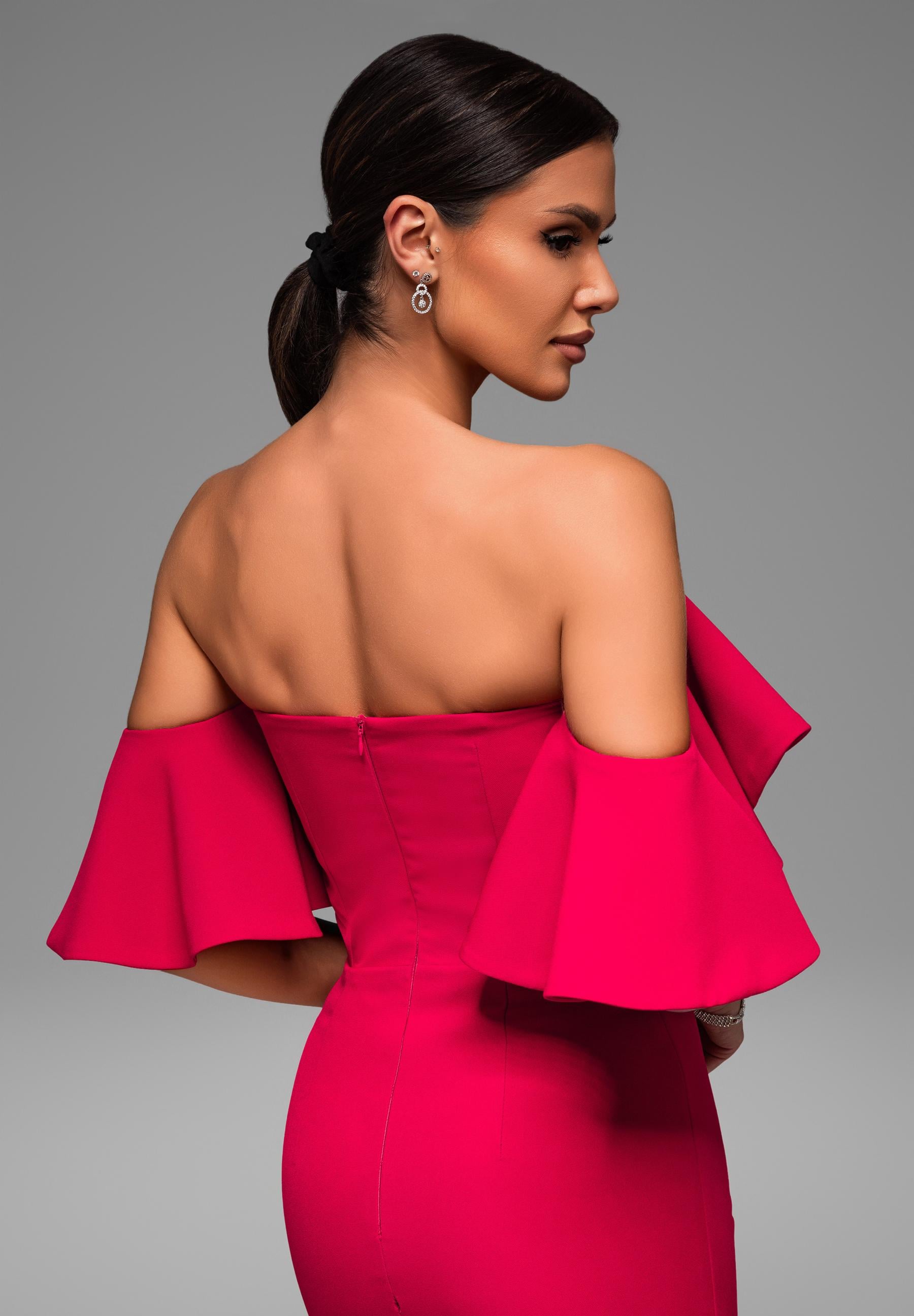 Rotes schulterfreies Maxi-Abendkleid — 7