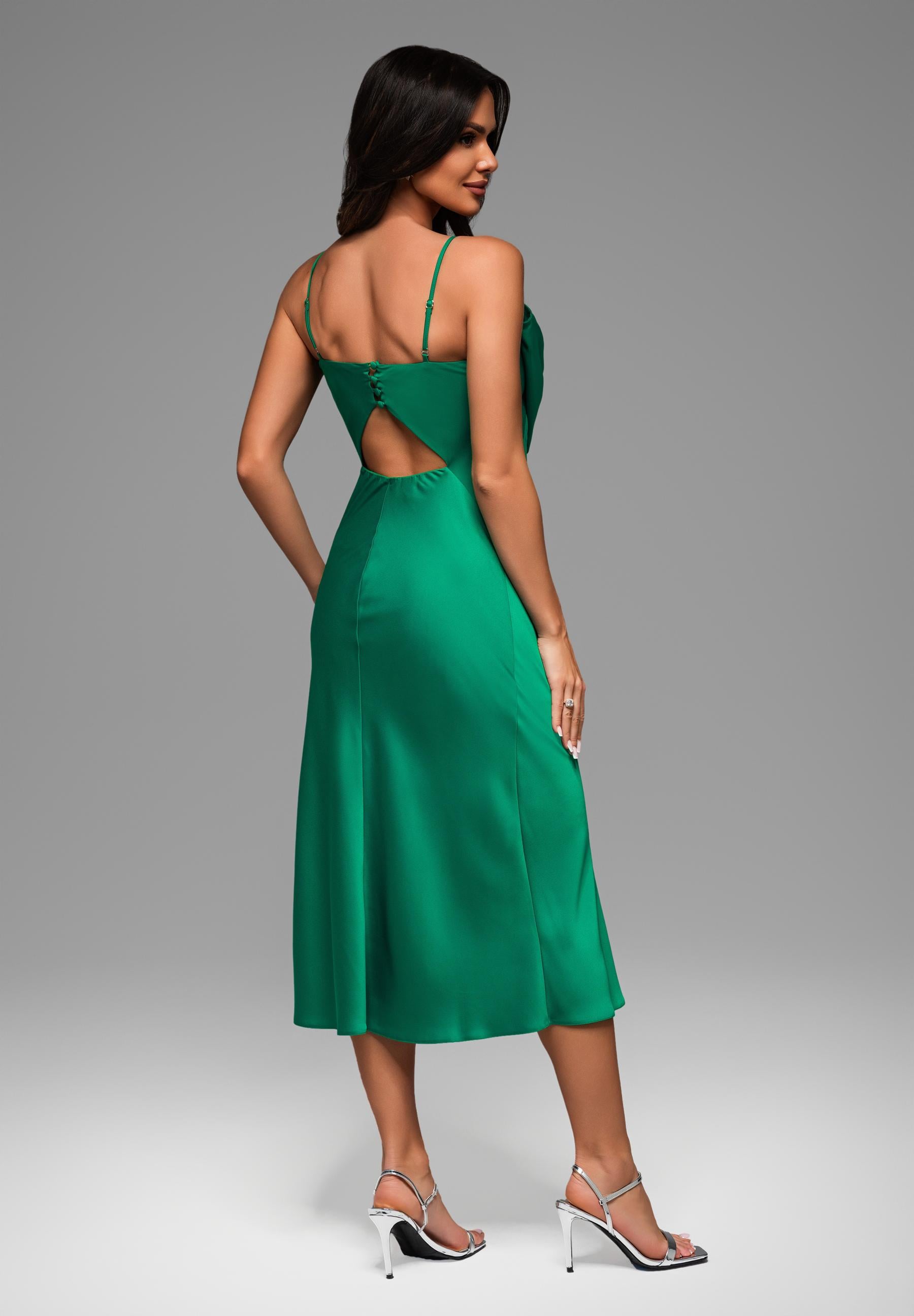 Grünes Midi-Abendkleid aus Satin — 7