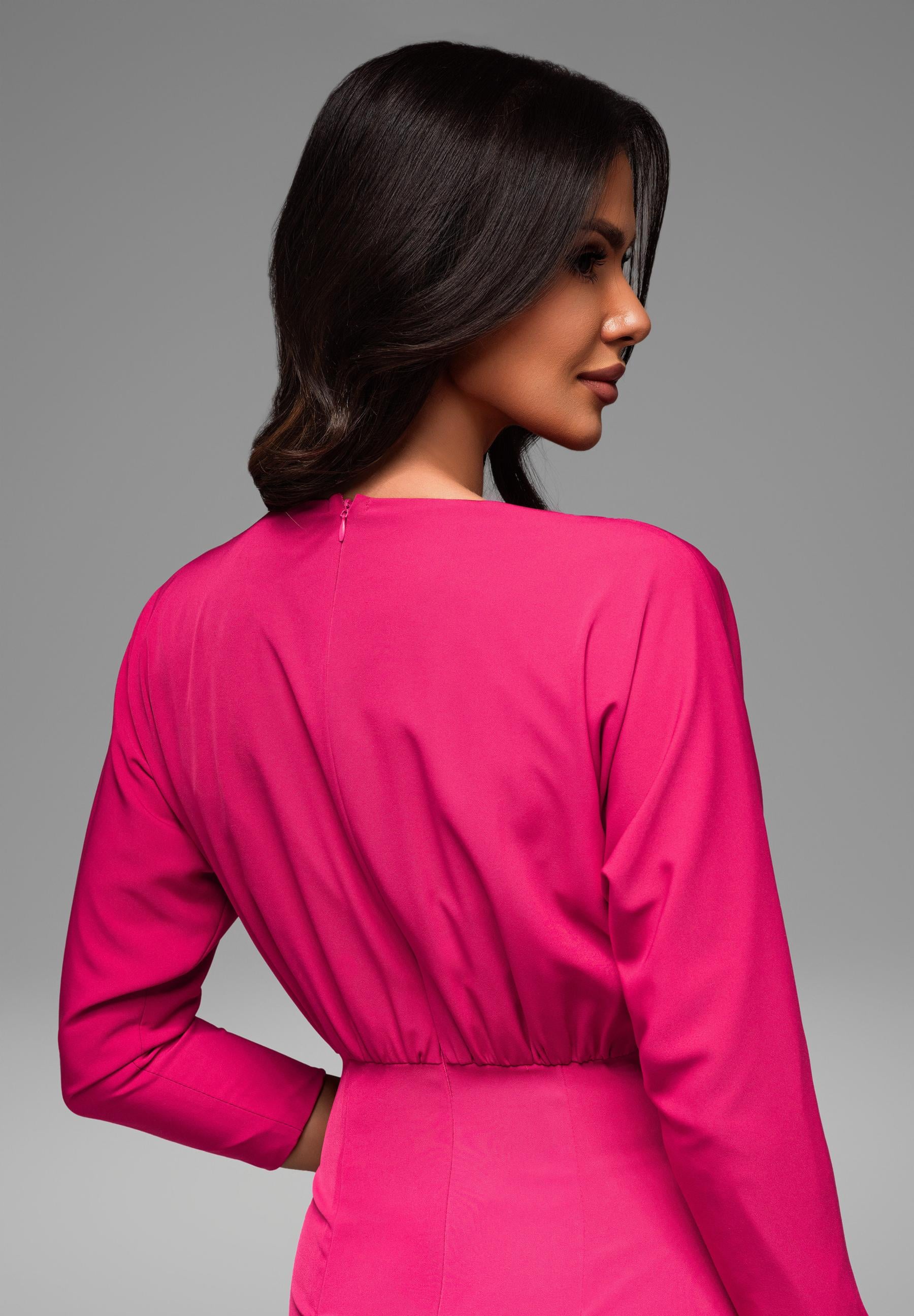Fuchsiafarbenes Midi-Abendkleid mit Wickelausschnitt — 6