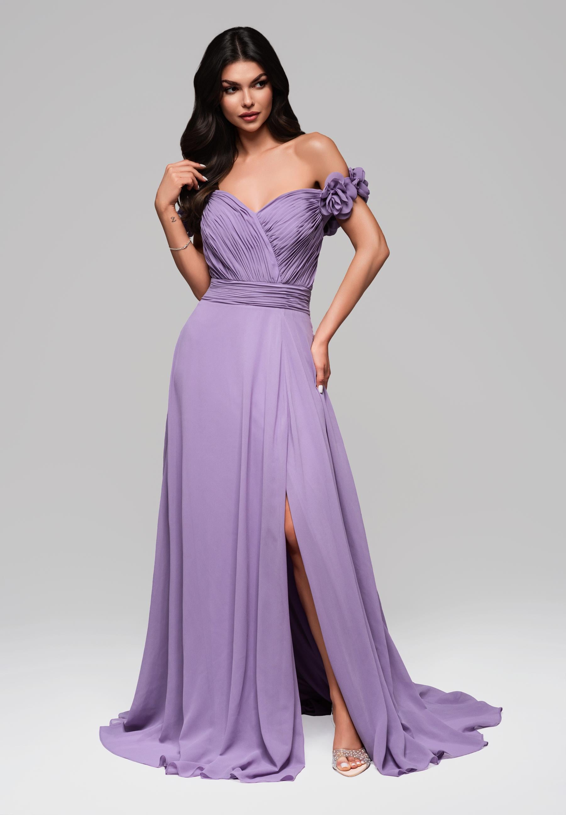 Violettes Maxi-Abendkleid mit Carmen-Ausschnitt — 3
