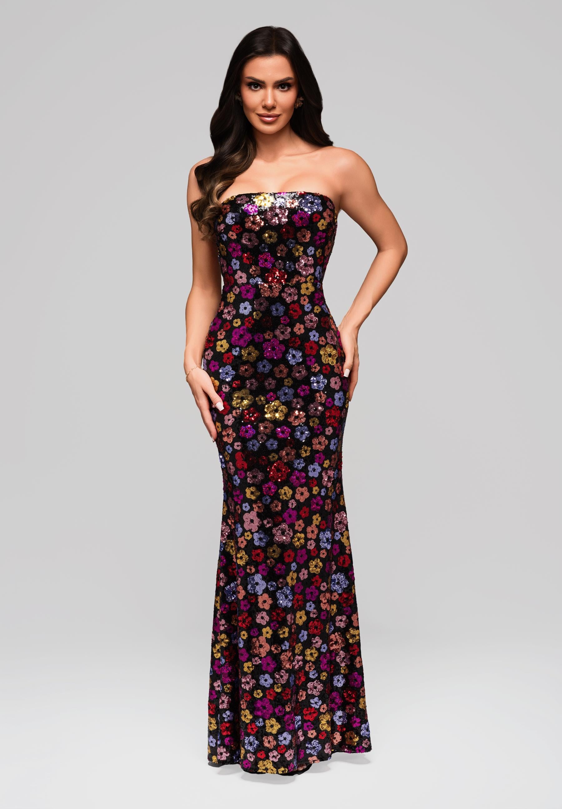 Schwarzes Maxi-Abendkleid mit Pailletten und geradem Ausschnitt — 3
