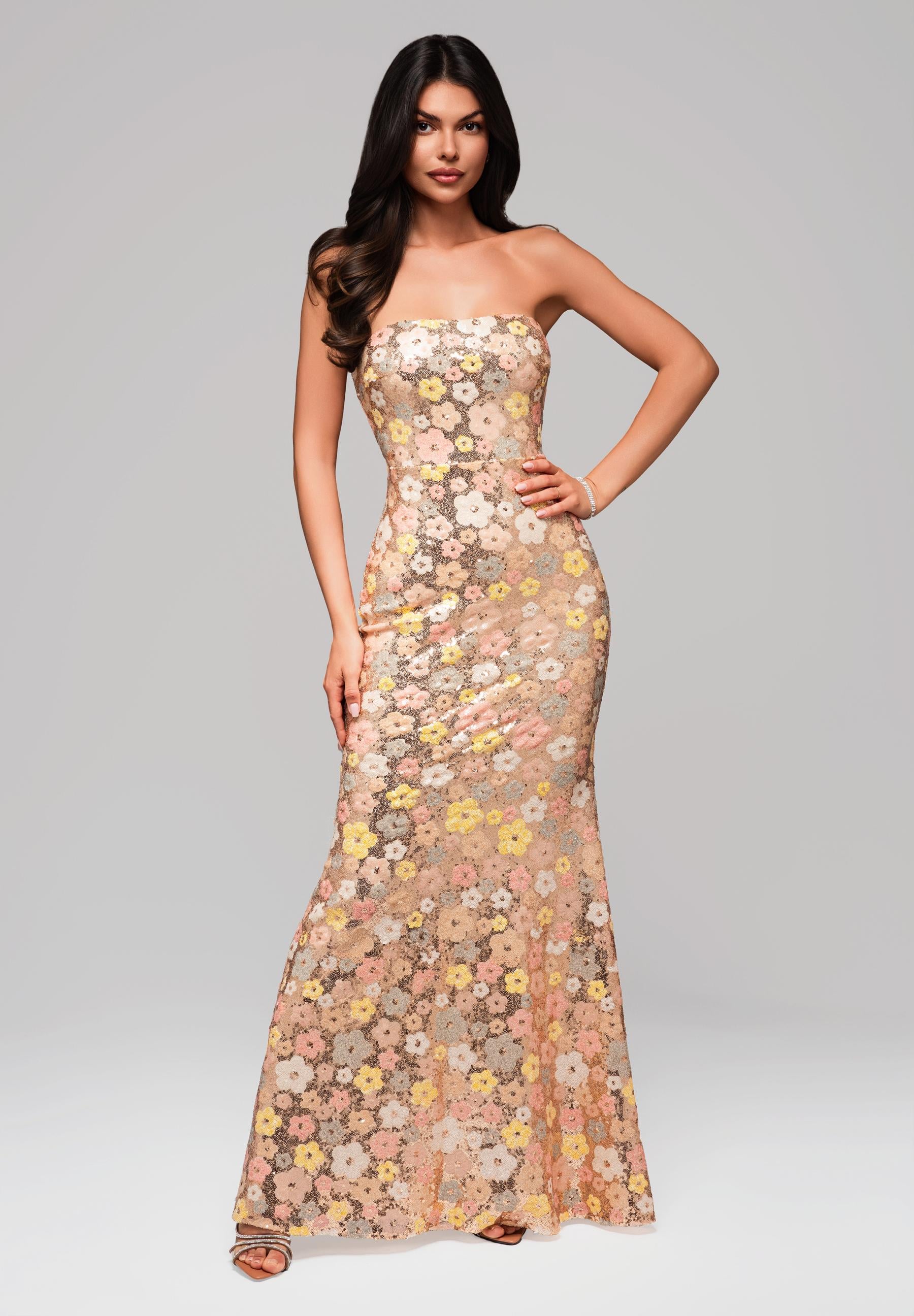 Goldenes Maxi-Abendkleid mit Pailletten und geradem Ausschnitt — 3