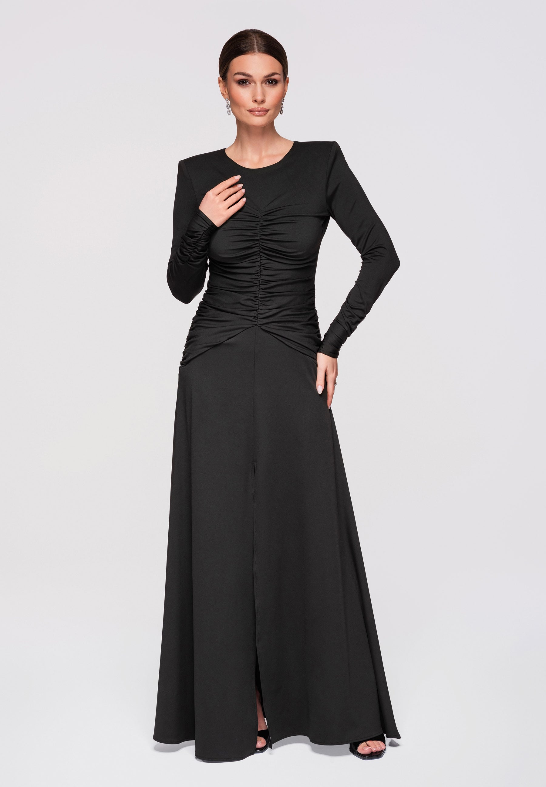 Schwarzes Maxi-Abendkleid mit Rundhalsausschnitt — 5