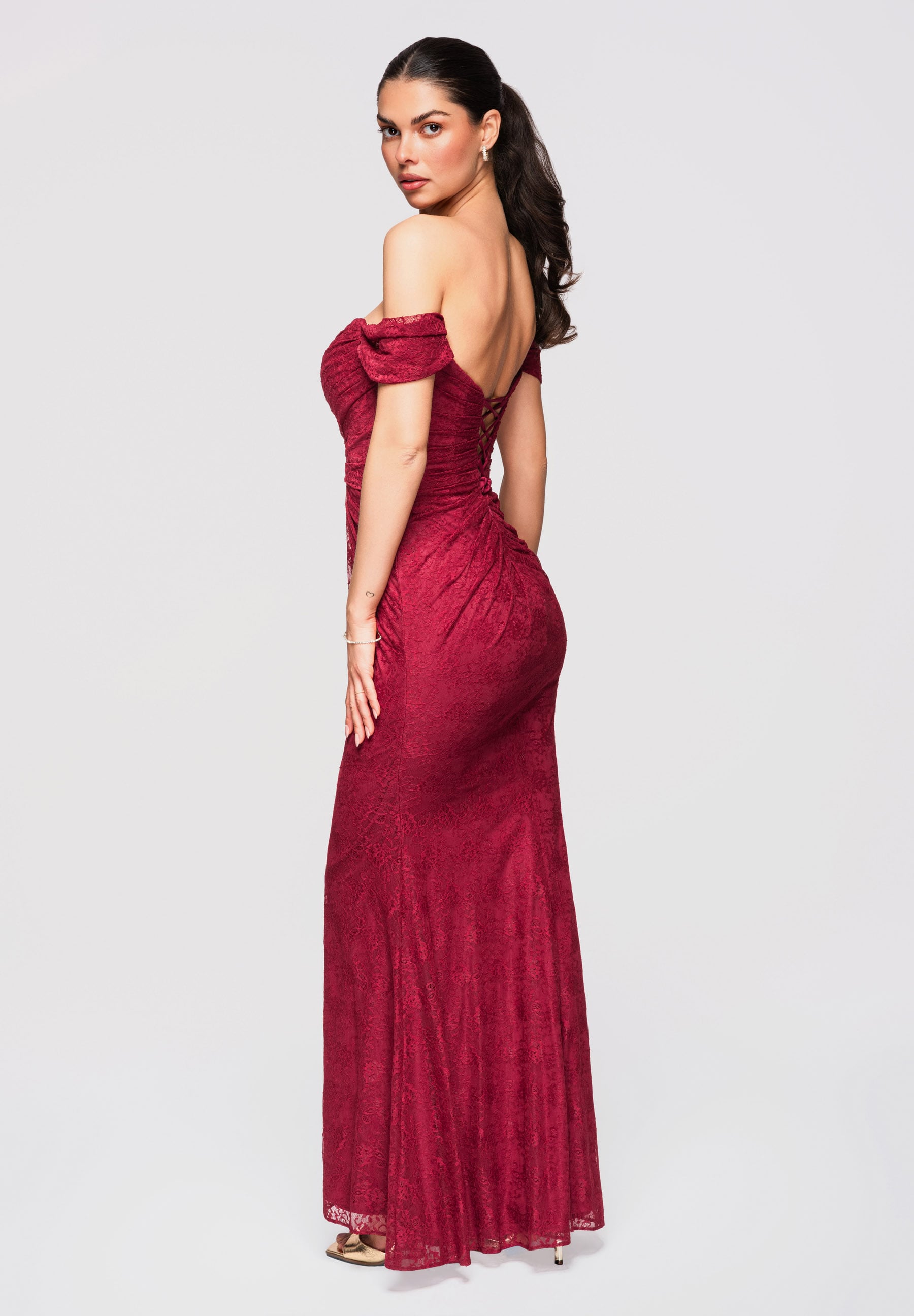 Dunkelrotes Maxi-Abendkleid mit Korsage — 3