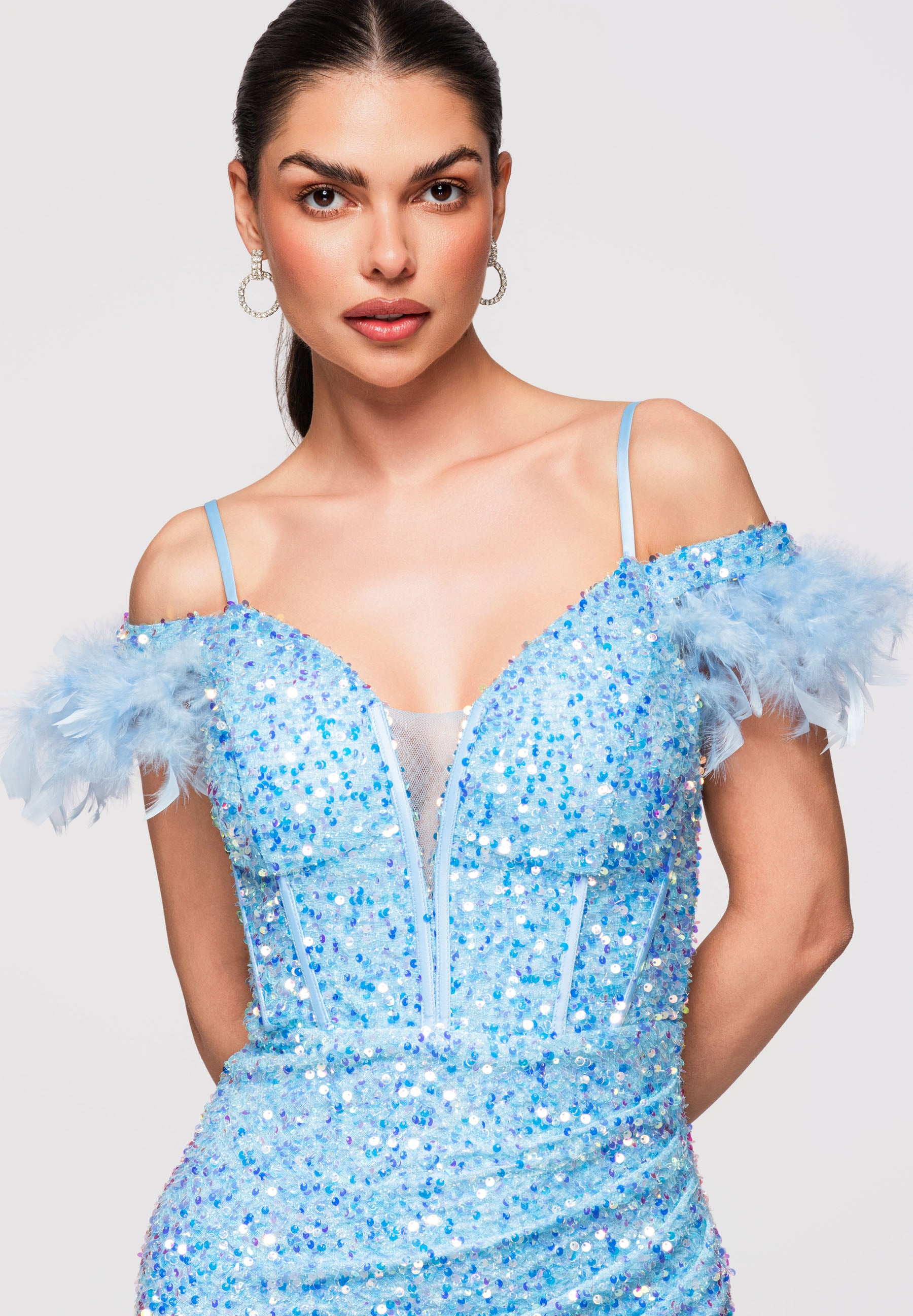 Blaues Maxi-Abendkleid mit Pailletten — 4