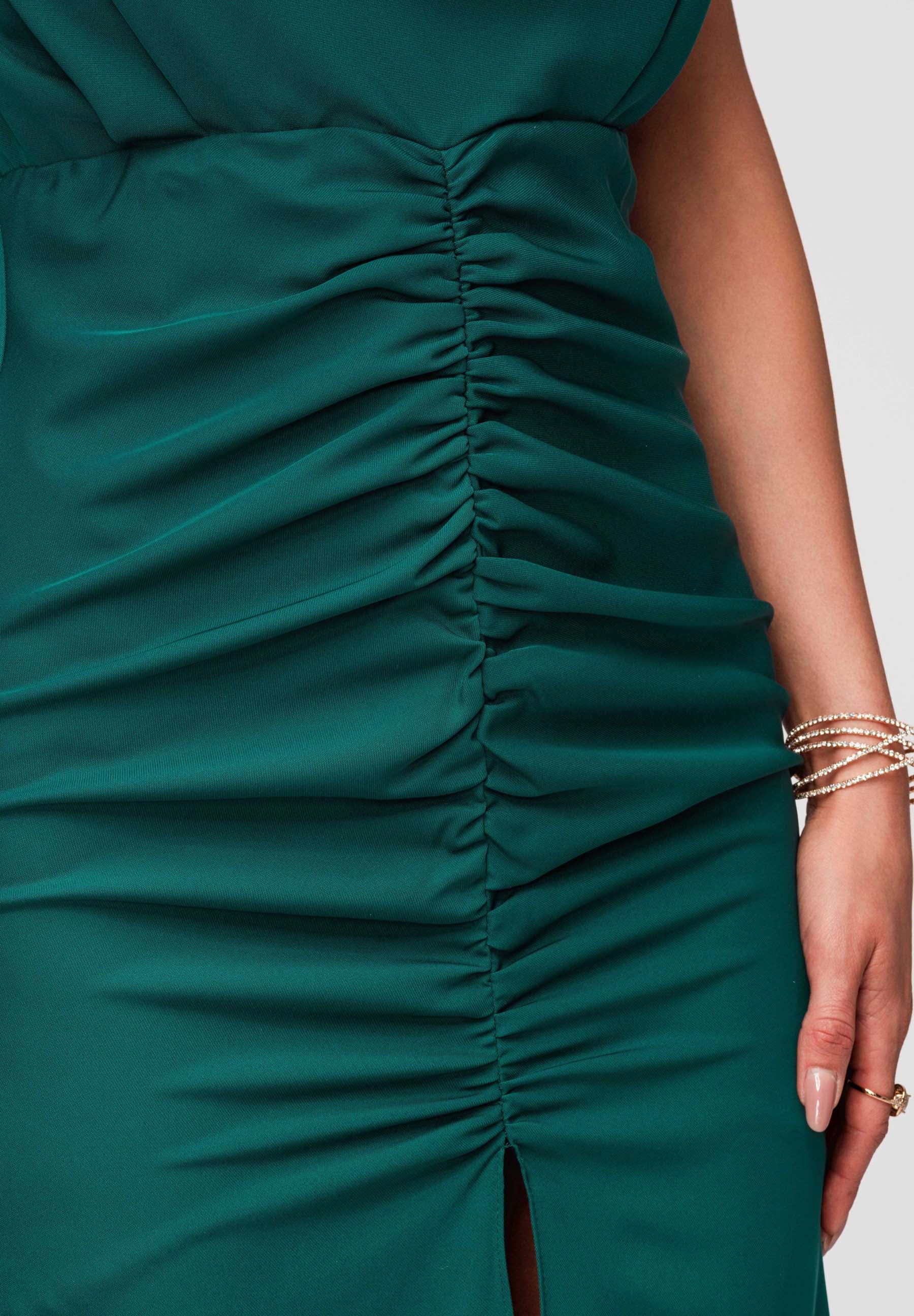 Grünes Maxi-Abendkleid mit Wasserfallausschnitt — 7