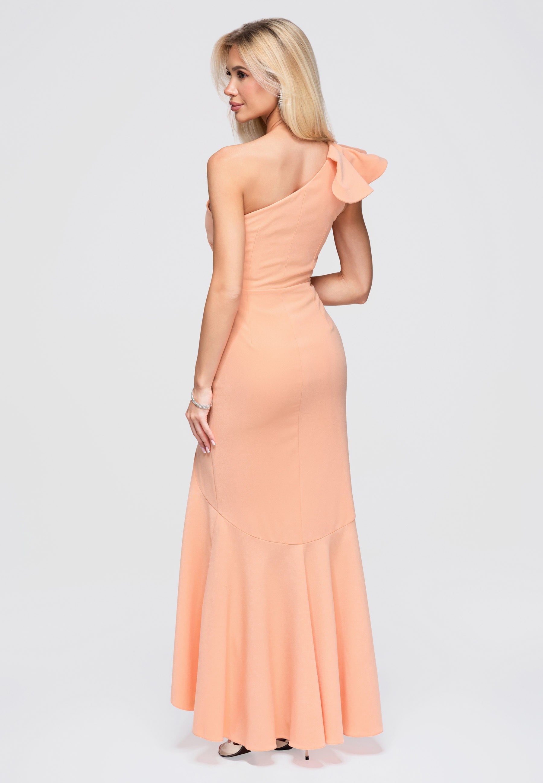 Orangefarbenes Maxi-Abendkleid — 3