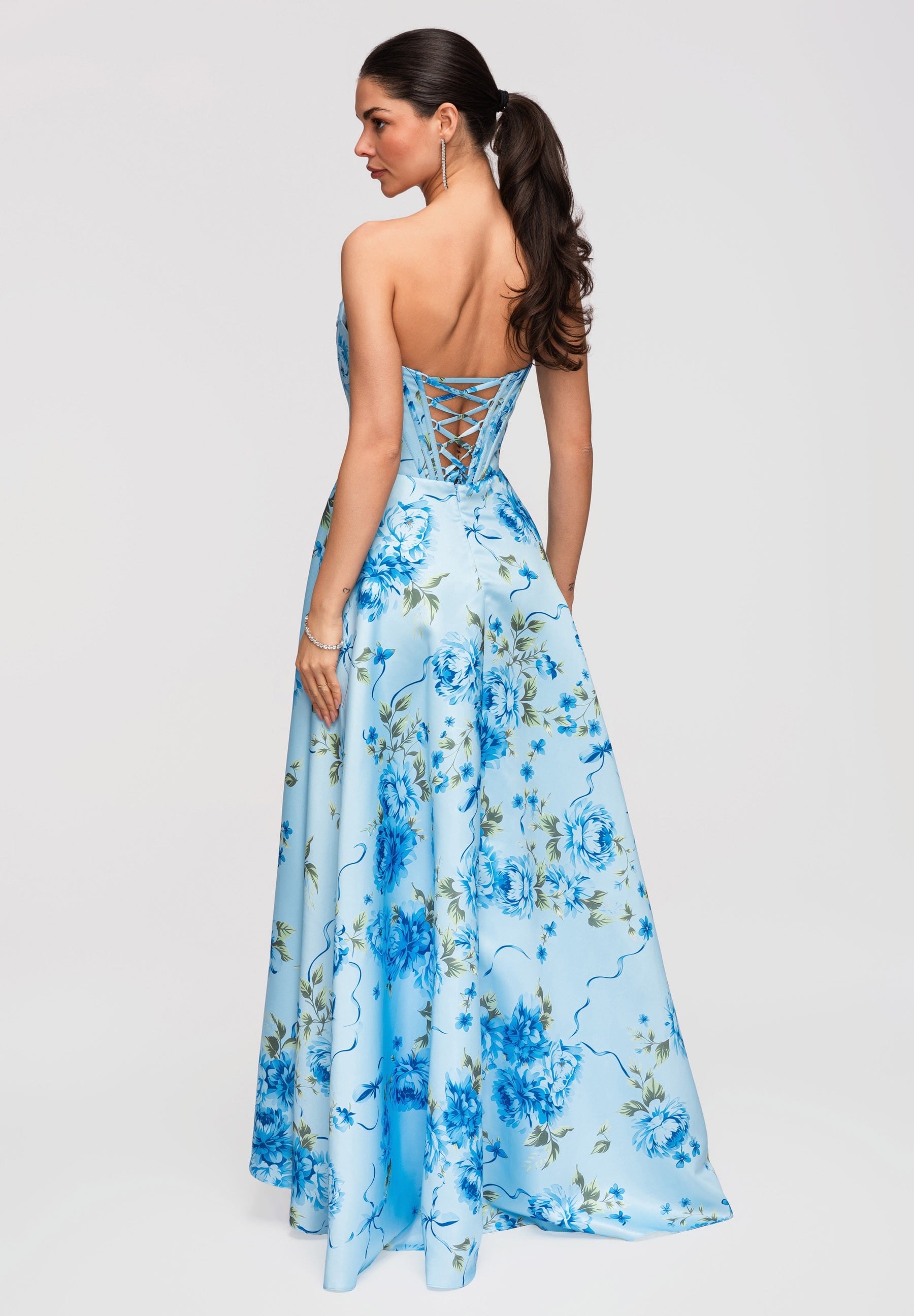 Blaues Maxi-Abendkleid mit Print — 8