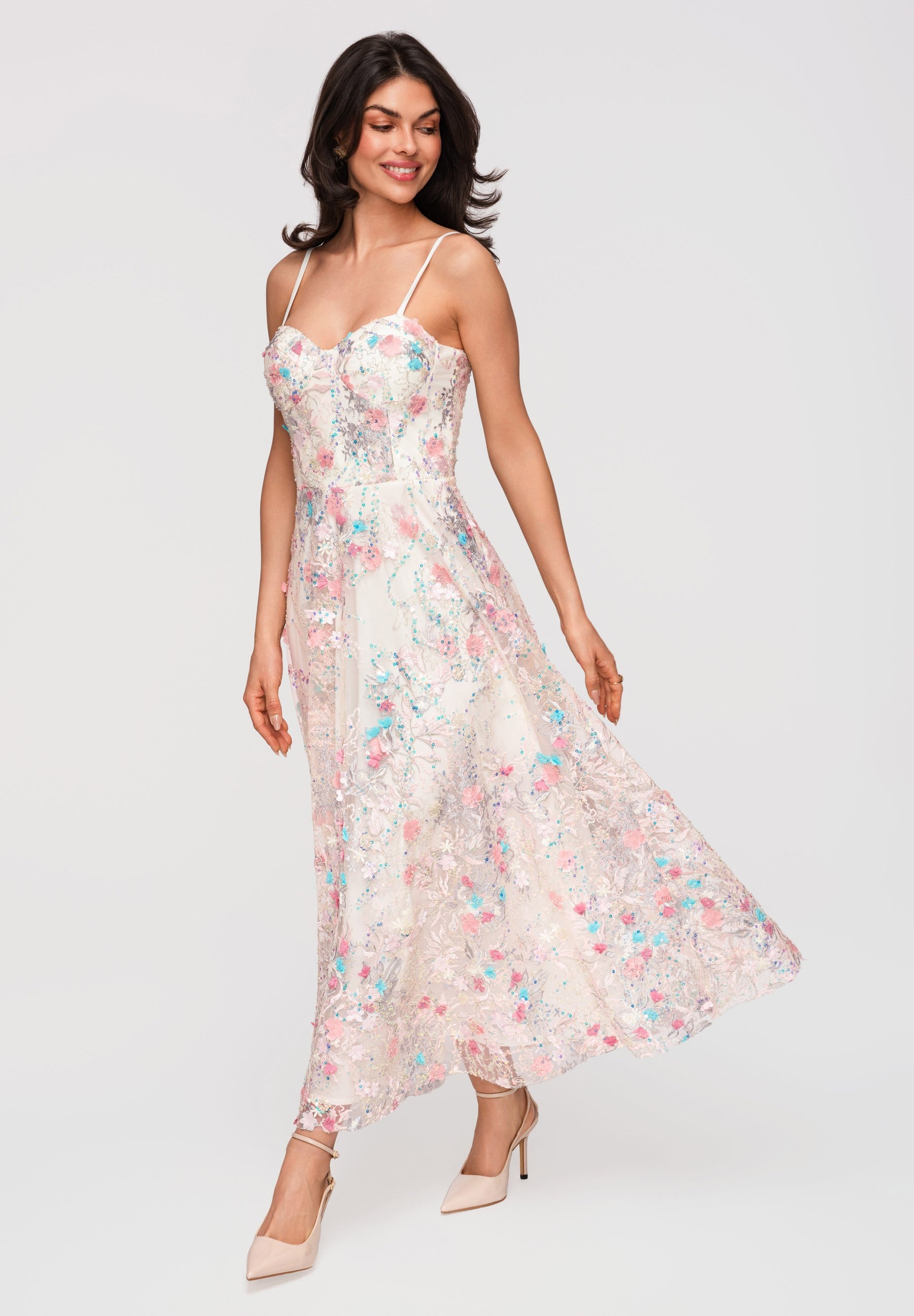 Evening dress ecru — 1