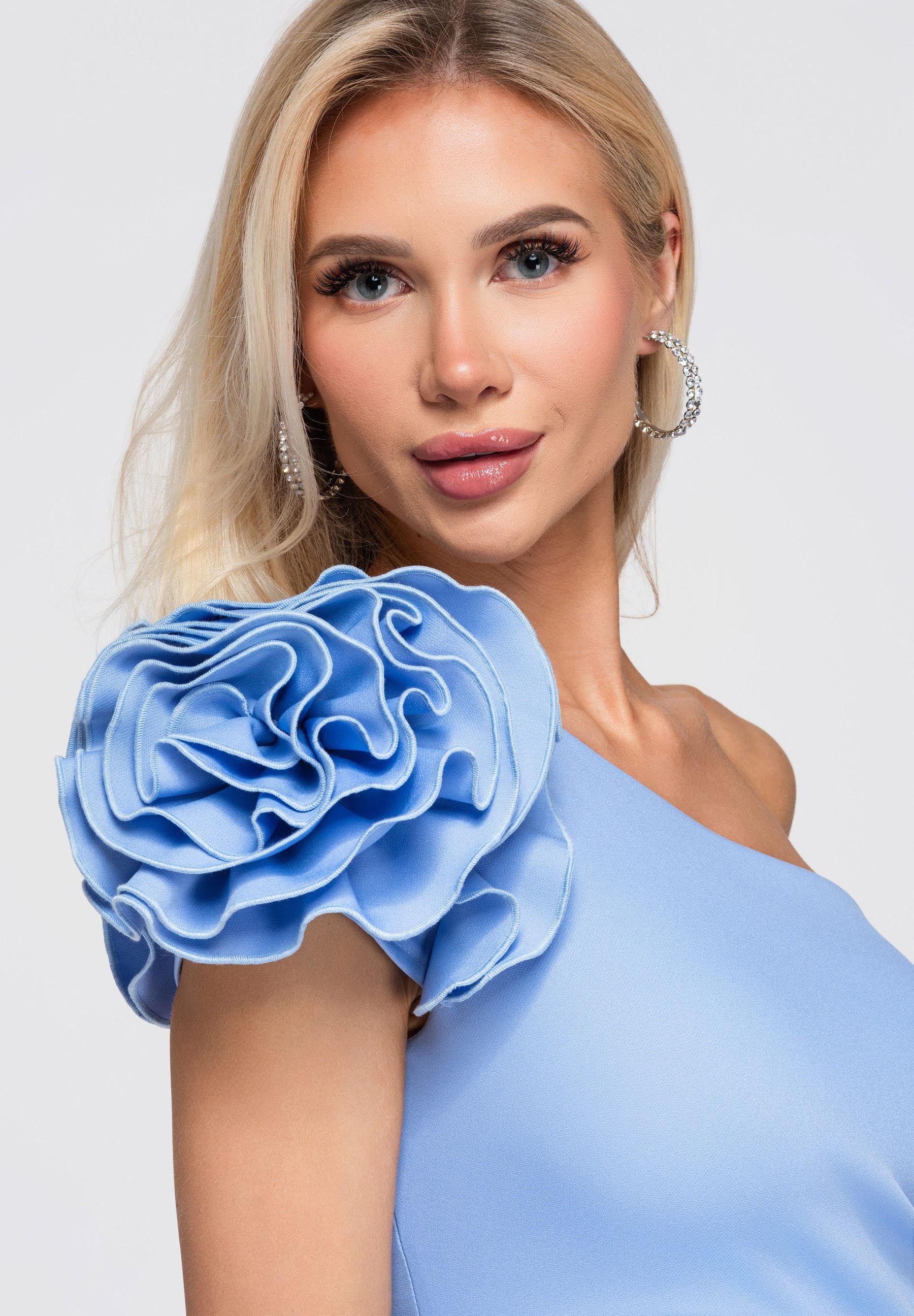 Evening dress blue — 4