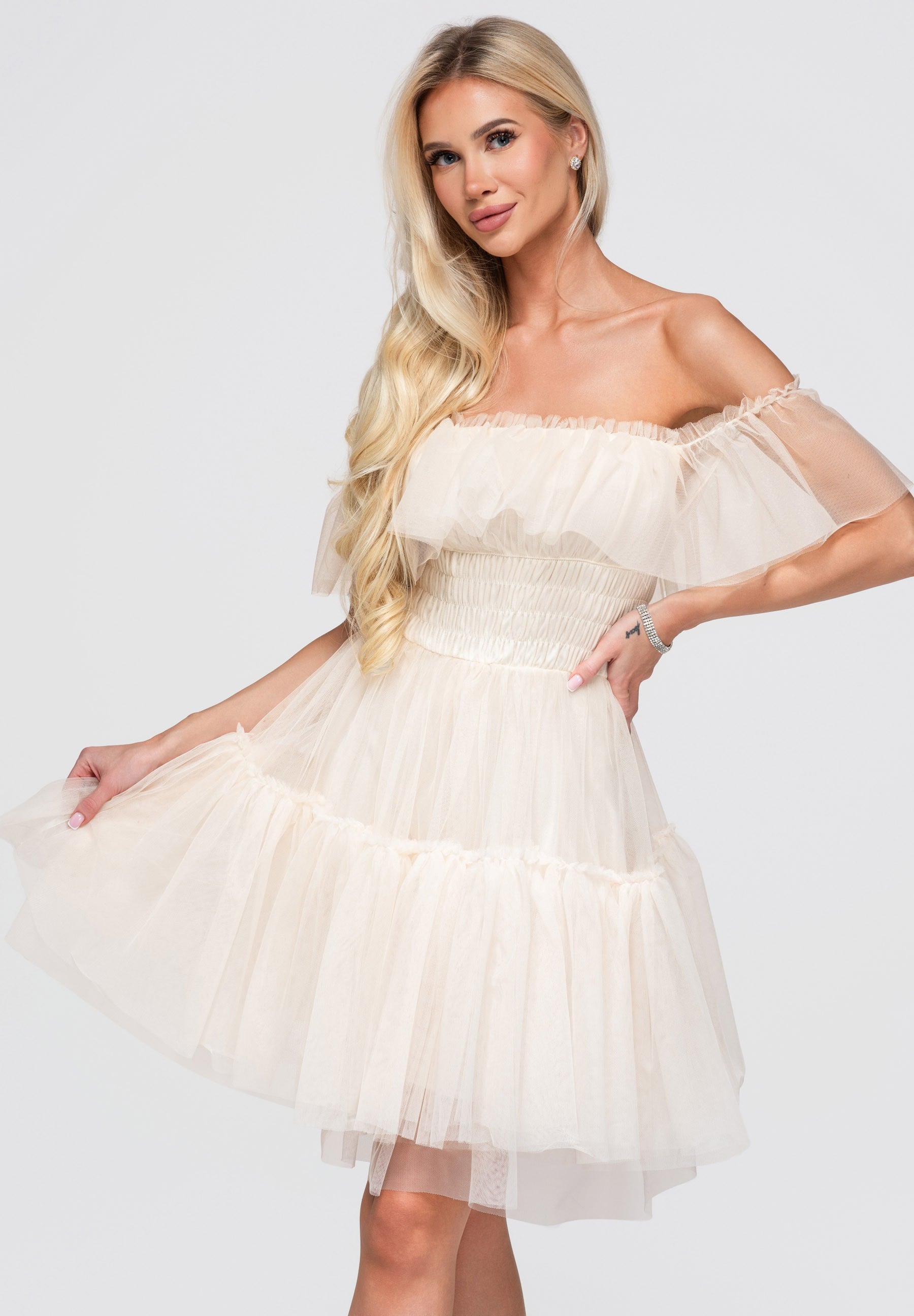 Evening dress ecru — 1