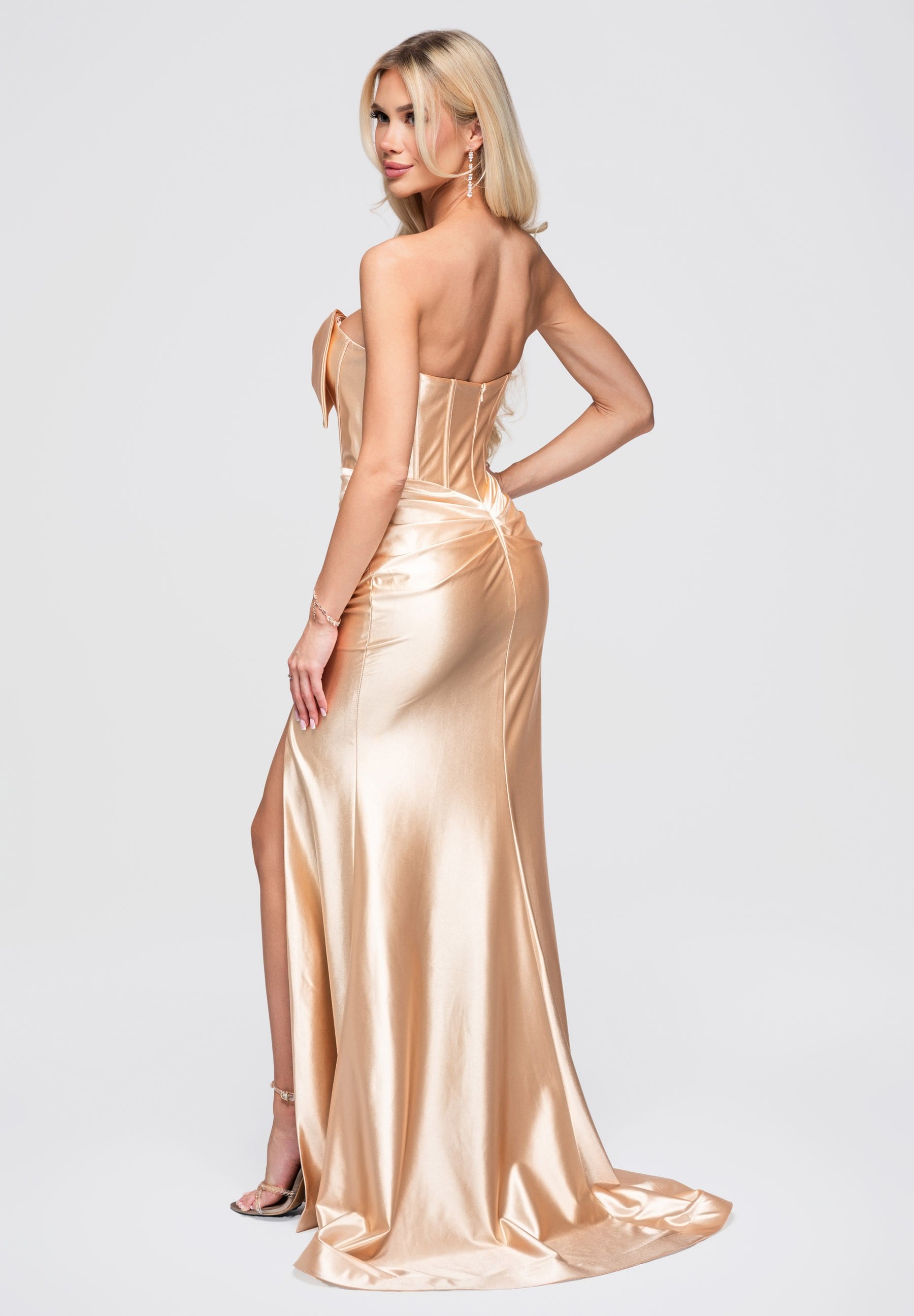 Evening dress gold — 4