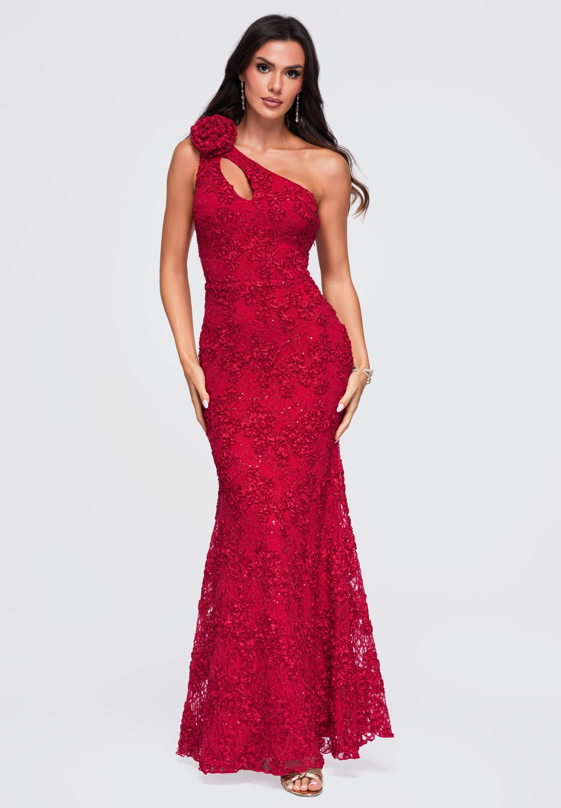 Rotes Maxi-Abendkleid aus Spitze — 1