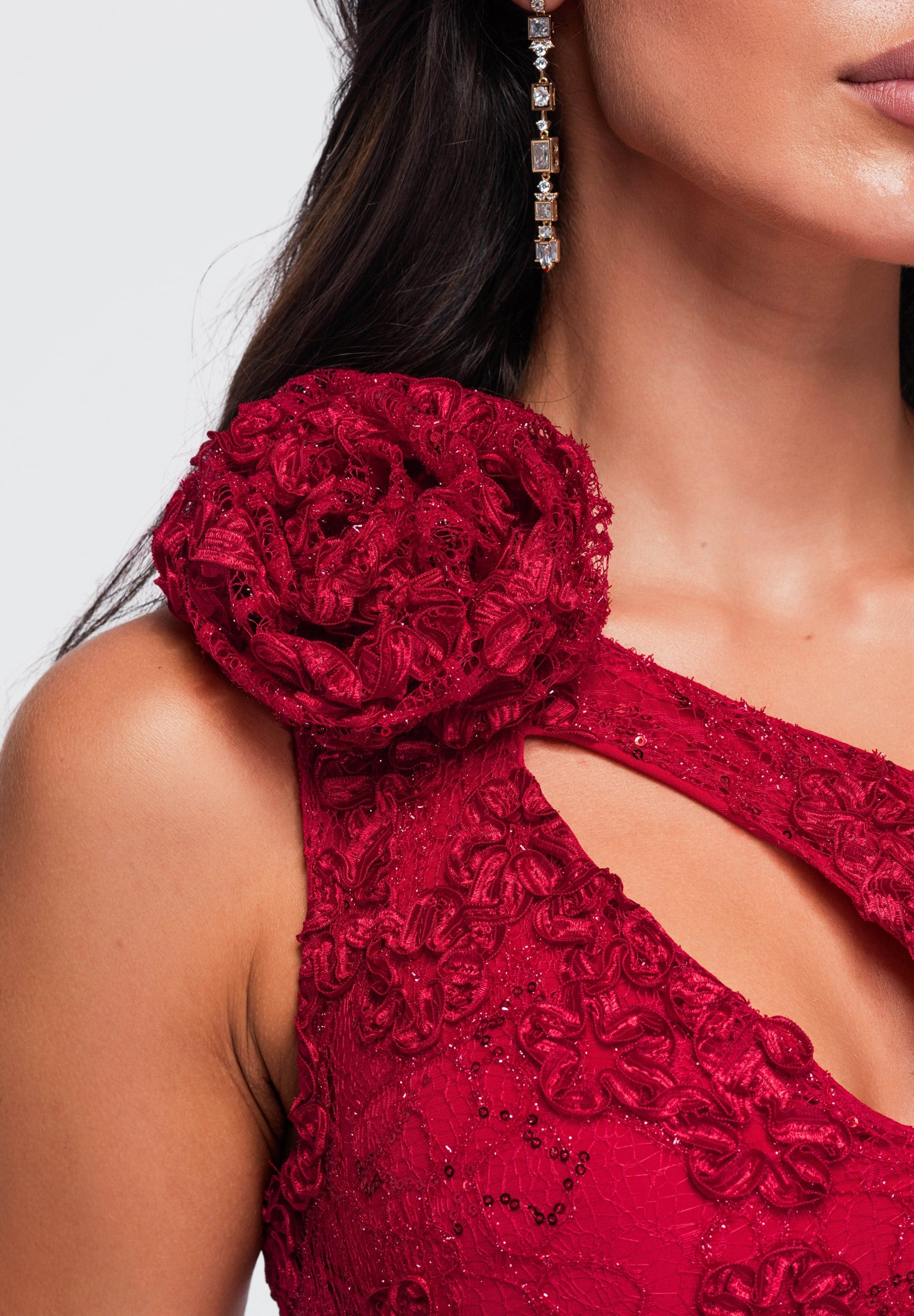 Rotes Maxi-Abendkleid aus Spitze — 6