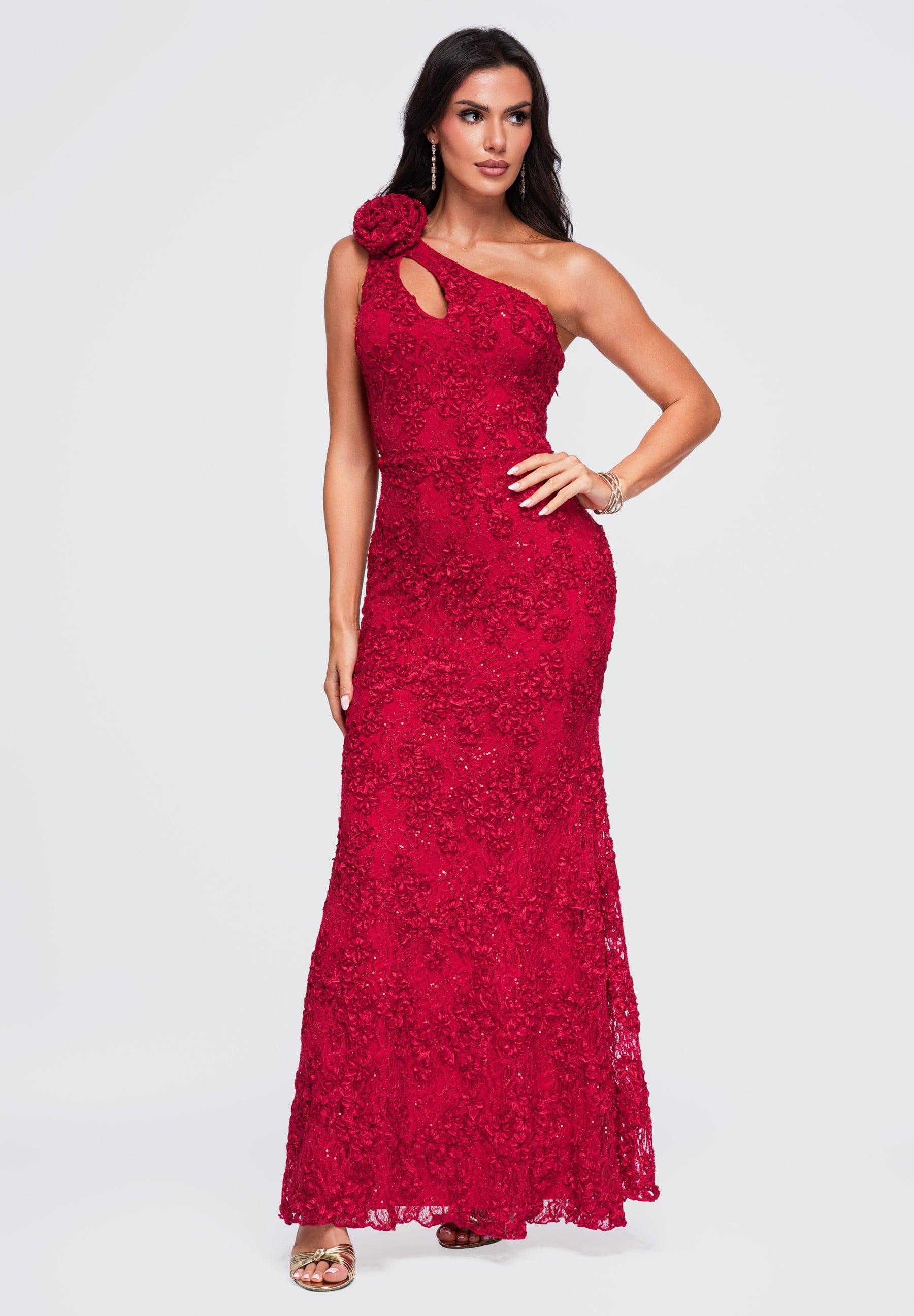 Rotes Maxi-Abendkleid aus Spitze — 8