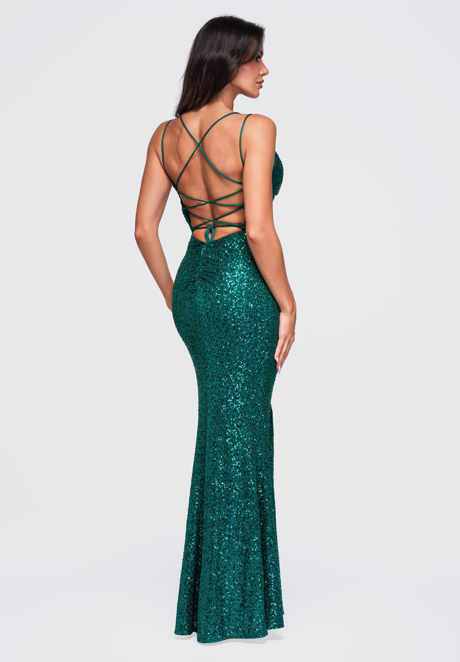 Grünes Maxi-Abendkleid mit Pailletten und Herzausschnitt — 5