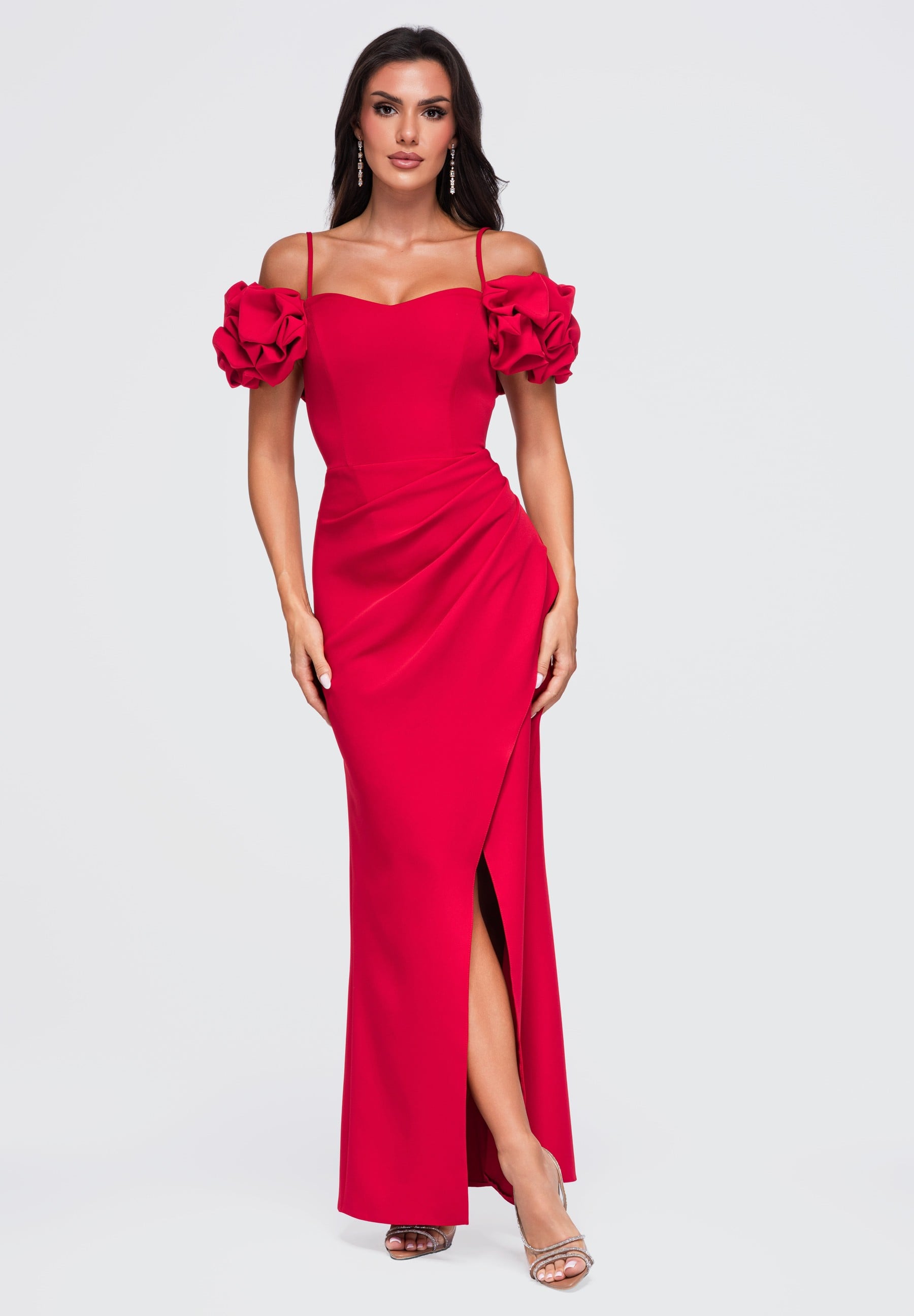 Rotes Maxi-Abendkleid mit Herzausschnitt — 1