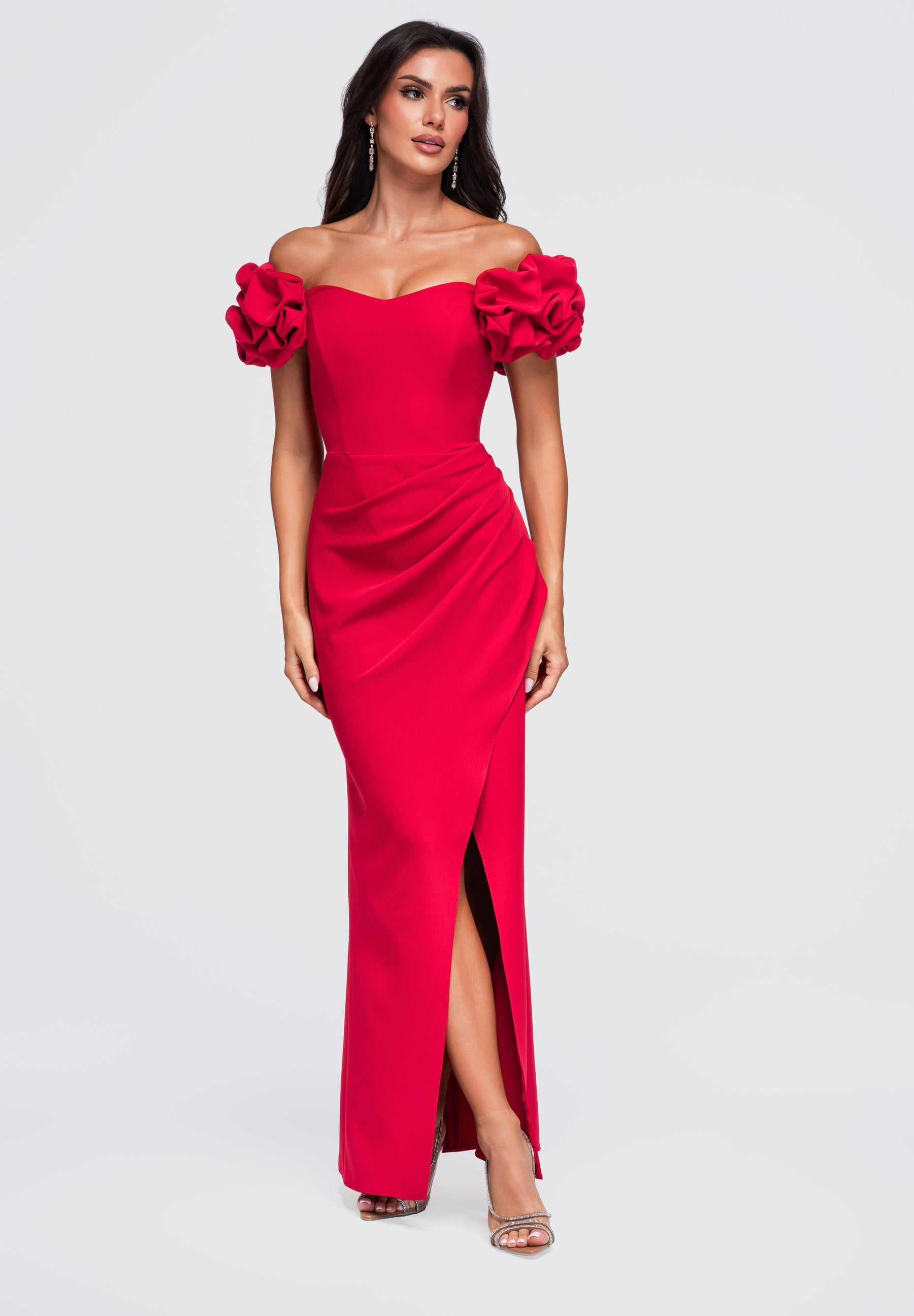 Rotes Maxi-Abendkleid mit Herzausschnitt — 6