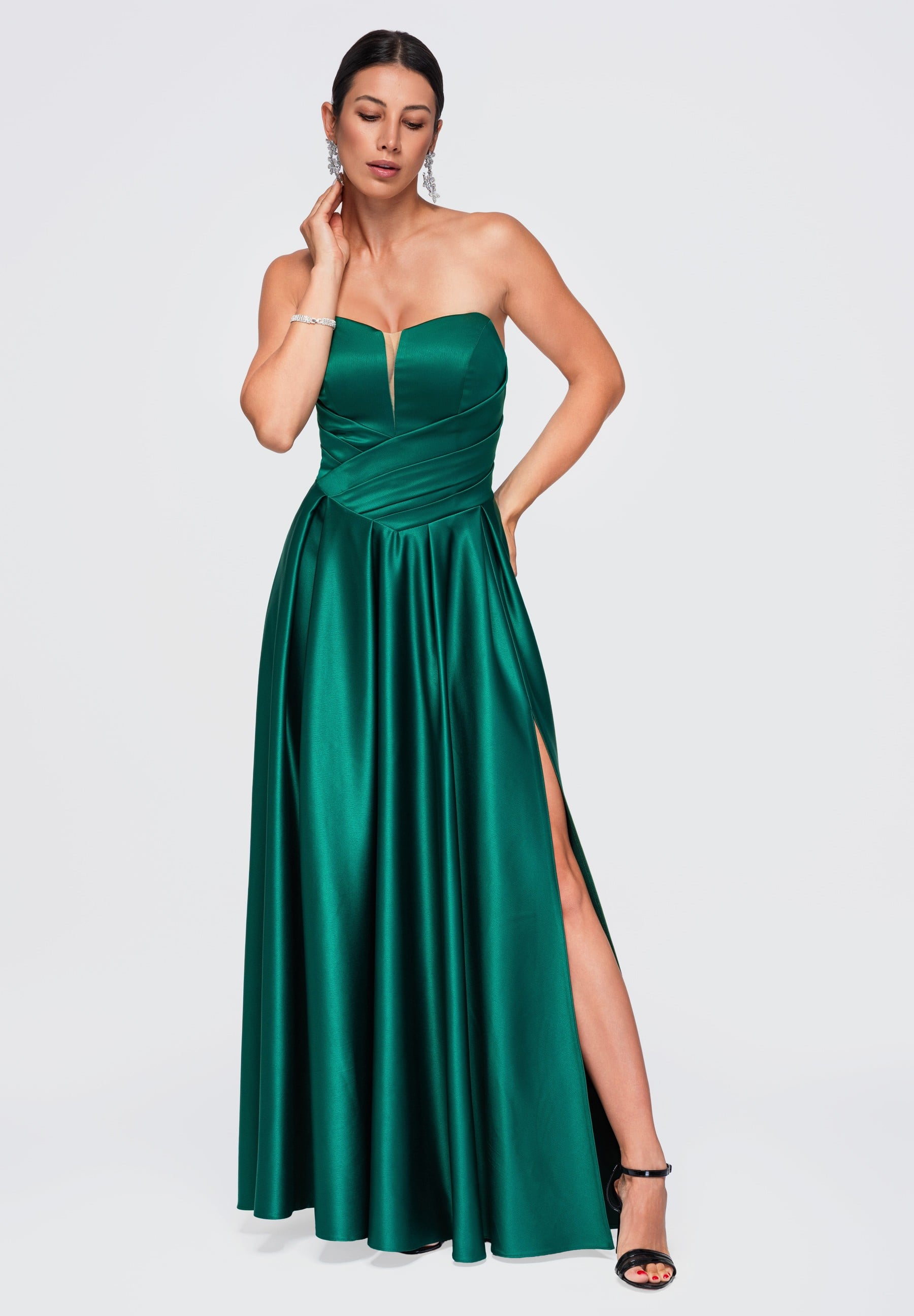 Flaschengrünes Maxi-Abendkleid aus Satin — 8